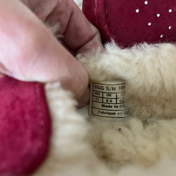 Ugg moccasin slippers - Picture 8 of 11